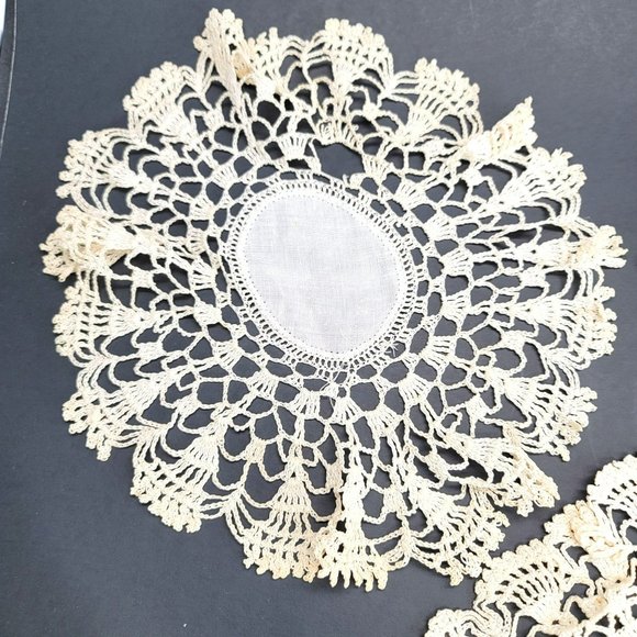 Round Doillies Set of 5 Handmade Cream Vintage Textiles Decor Cr151 - Picture 5 of 7